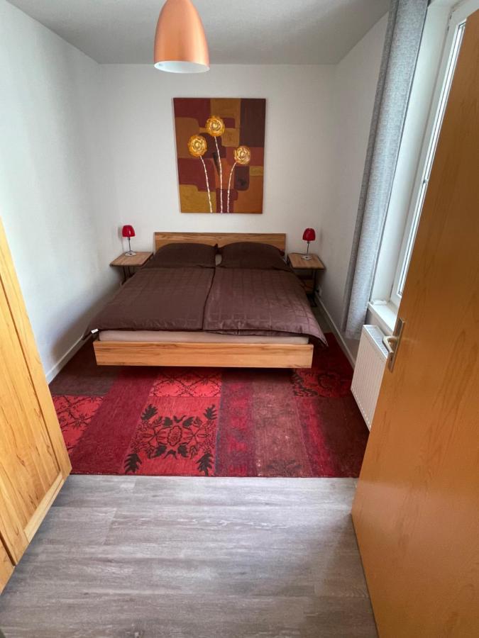 Ruhige Ferienwohnung Rostock Extérieur photo