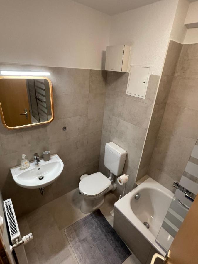 Ruhige Ferienwohnung Rostock Extérieur photo